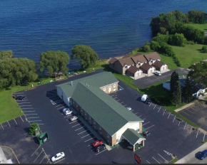 Hotels in Menominee